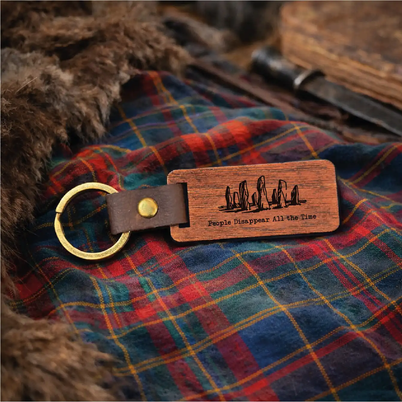 People Disappear All the Time- Portachiavi Outlander